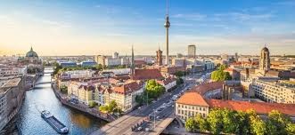 Berlin lôi cuốn những đôi tình nhân đến thắp lửa trong mùa tuyết trắng