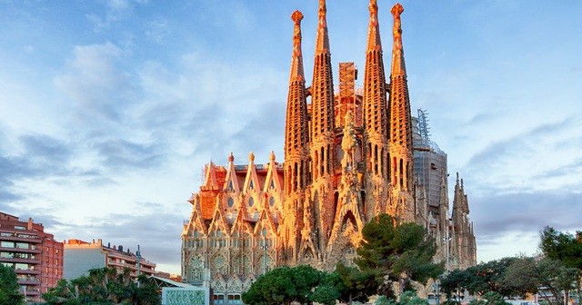 5 lý do tại sao bạn phải ghé thăm nhà thờ Sagrada Familia
